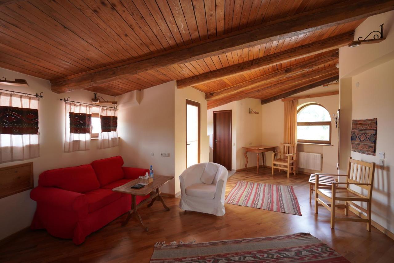 Hotel Mirhav Goris Εξωτερικό φωτογραφία