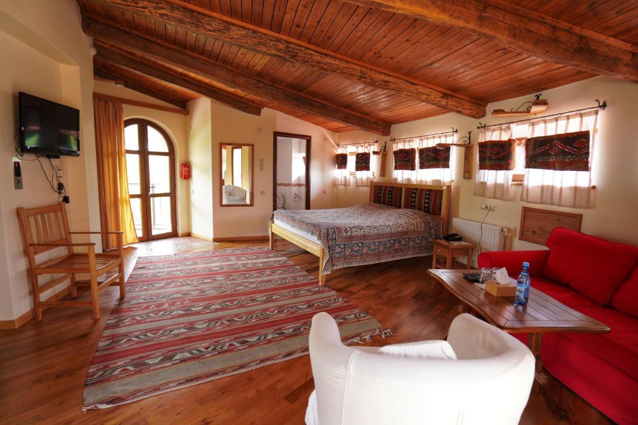 Hotel Mirhav Goris Εξωτερικό φωτογραφία