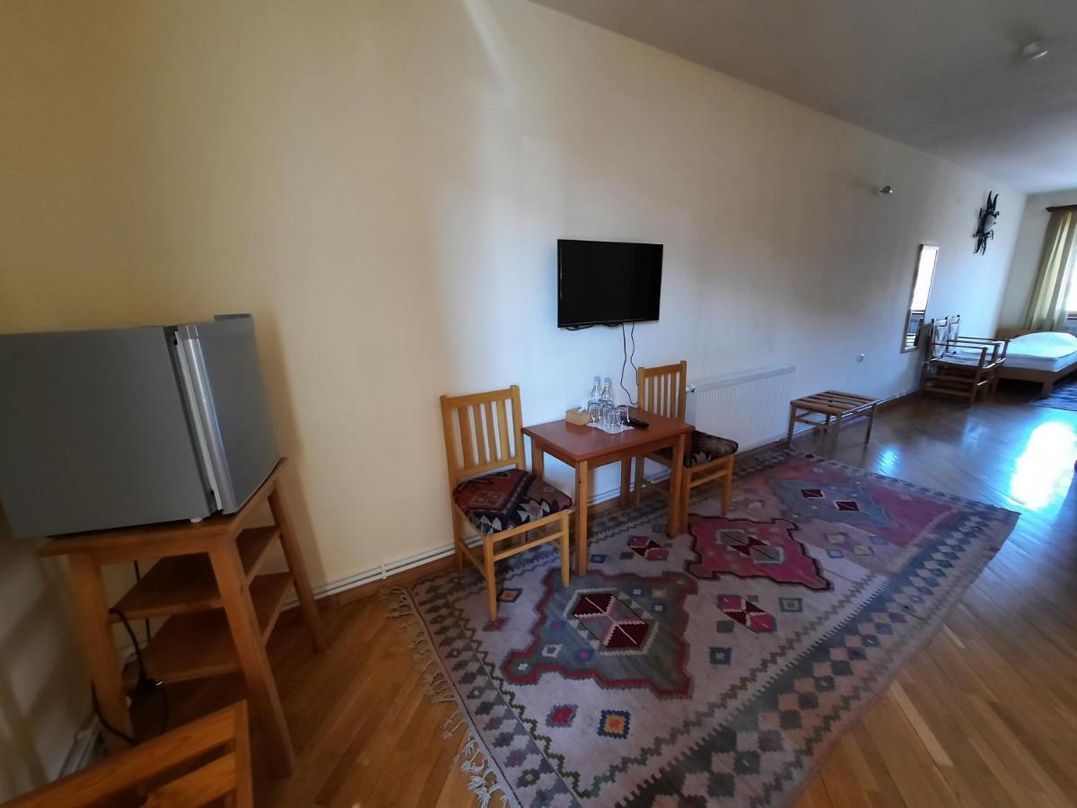 Hotel Mirhav Goris Εξωτερικό φωτογραφία