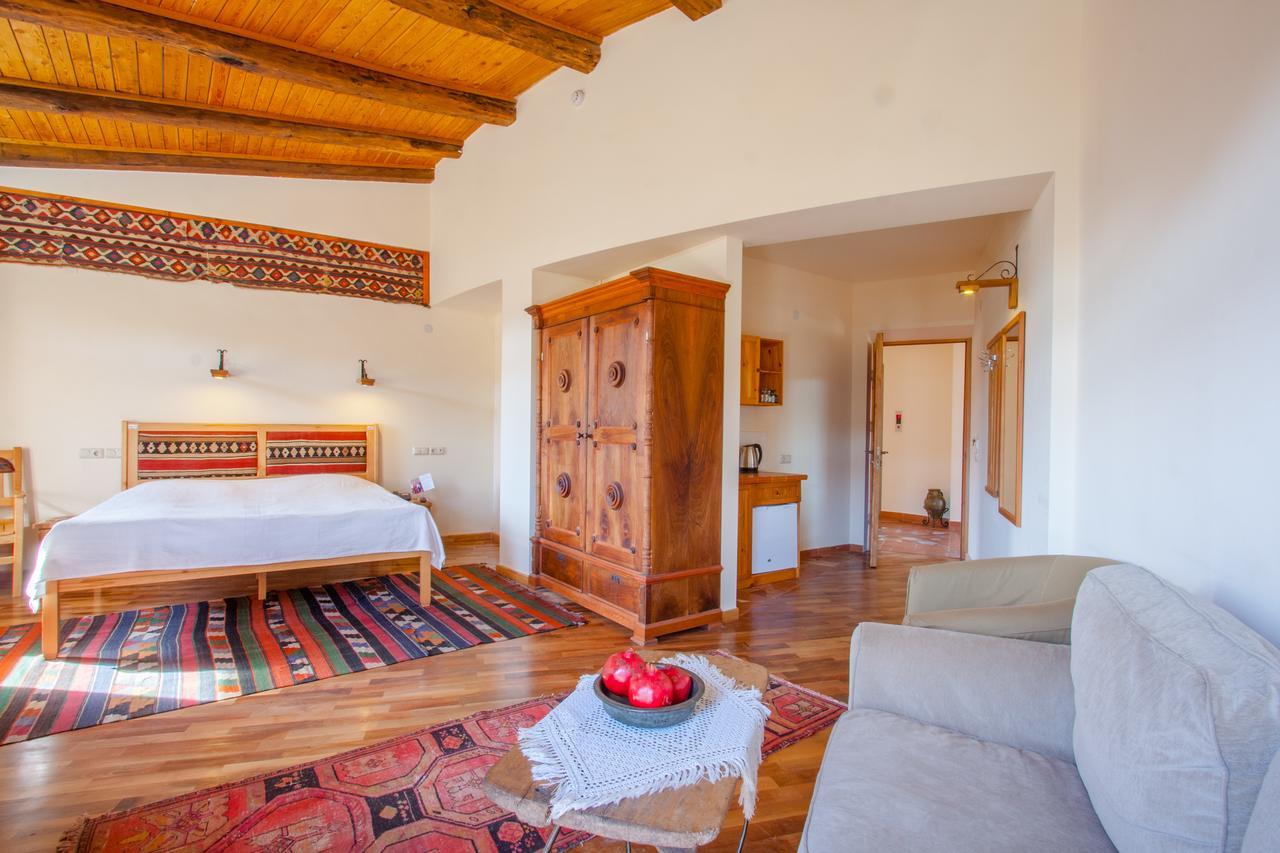 Hotel Mirhav Goris Εξωτερικό φωτογραφία